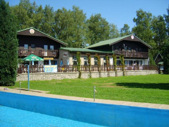 Autokemp Liberec Hotel Zewnętrze zdjęcie